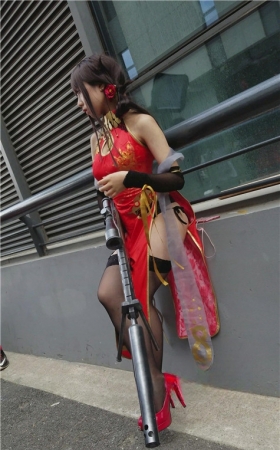 漂亮的coplay狙击美女