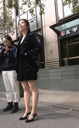 高贵气质丝袜美腿成熟美女