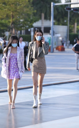 高挑靓丽