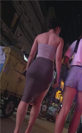 夜拍包臀裙紧身小姐姐