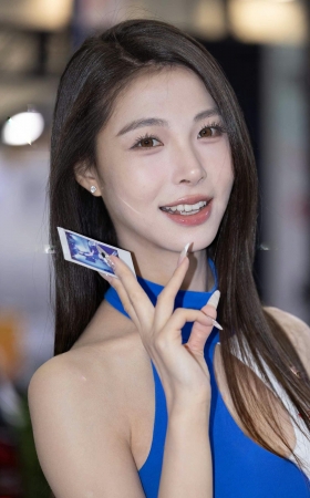 250328-31=79 改装展上的完美赛车女神小夏baby 9P