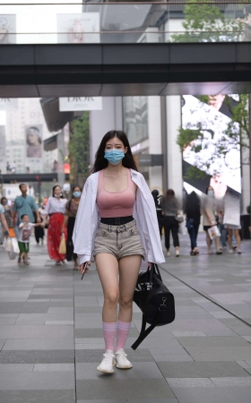 热裤好身材小姐姐 [23P]