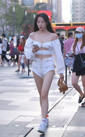 性感的清凉热裤美女(112P)