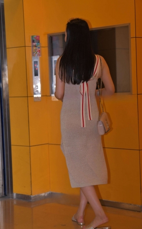夜拍性感美女 [26P]
