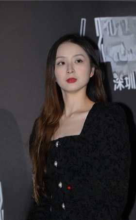 黑色连衣裙美女(168P)