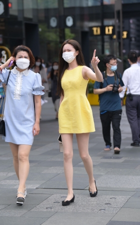 2264-21+95修长丝袜美腿少妇