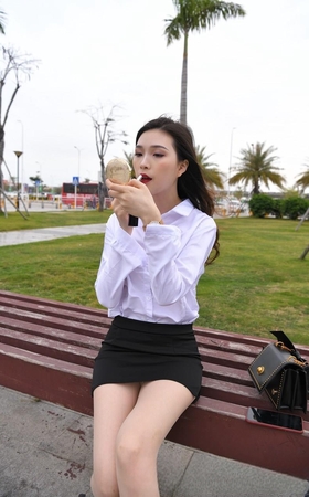 天然大长腿的肉丝美腿小姐姐FF014