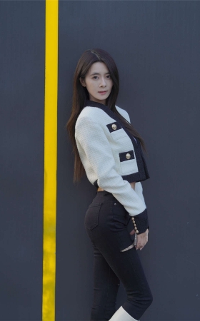 飒爽长靴牛仔