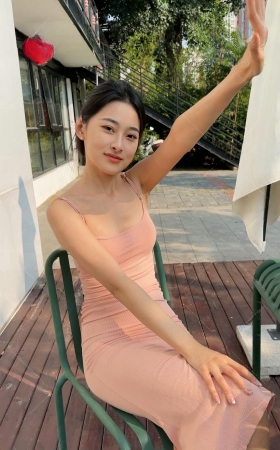 [kaine专区] 长裙美女 [18P]