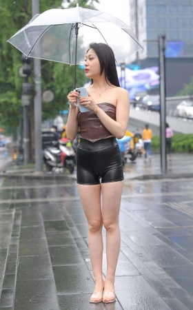 비오는 소리 (有你的城市，下雨也美丽) [39P]