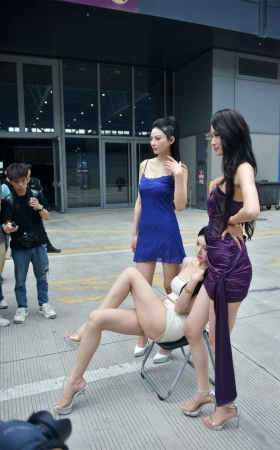 三姐妹