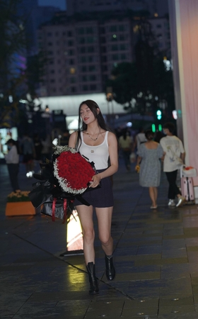 红颜凝香 美丽大方