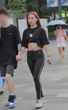 可爱的健身女友 [21P]