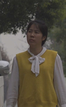 橙色高跟鞋紧身蓝牛美女
