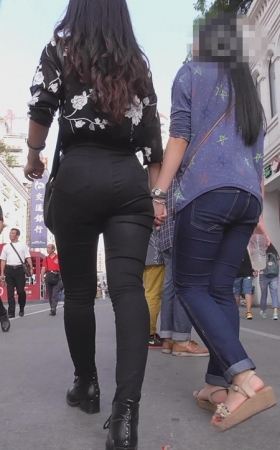 超紧黑裤小姐姐