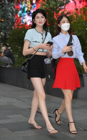 美腿美女 [18P]