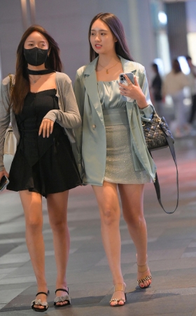 邻家小妹 [18P]