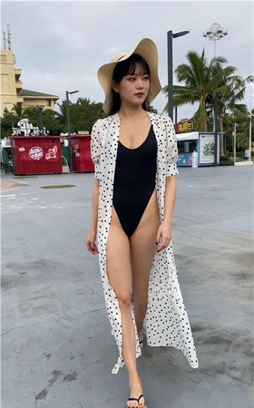 （视频）黑玫瑰与红玫瑰
