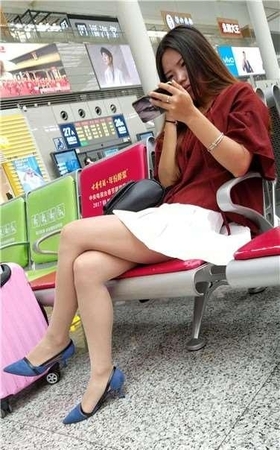 4k超清，红裙美腿高跟鞋漂亮小姐姐