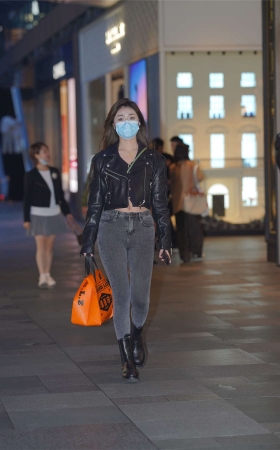 飒爽短靴牛仔