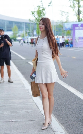 250904-12 130p