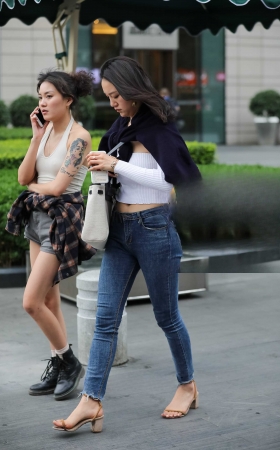 紧T紧牛好身材 [9P]