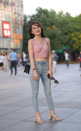 清纯动人粉色系
