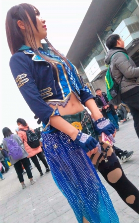 一脸清纯的cosplay二次元美少女