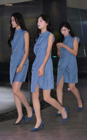 251124-16-70√奥迪肉丝礼仪 9P