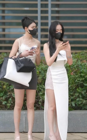 包臀裙好身材美女 [6P]