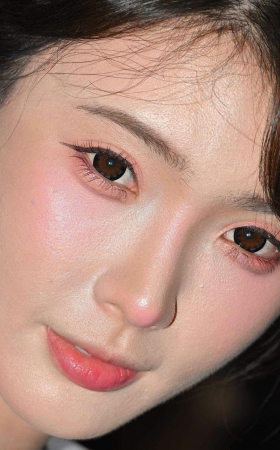 26822-5-275√绝色颜爆-300万网红-苏苏是猪猪➕8k 13P