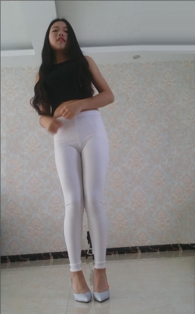 白裤美女