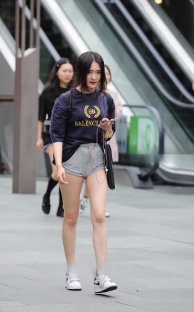 超短邻家小妹 [19P]