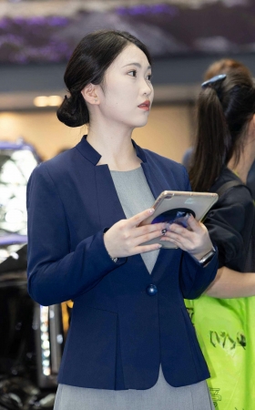 L1237-46P苏州51车展-凯迪拉克展台的极品肉丝美腿礼仪 9P