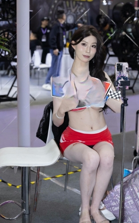 红色短裙 [19P]