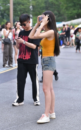 满分美腿，清凉热牛MM [22P]