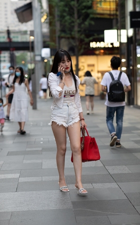 热裤长腿
