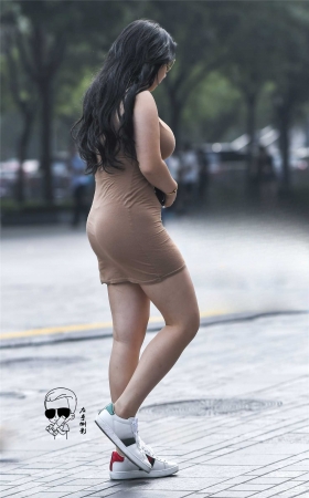 丰腴少妇凹凸有致吸晴 [18P]