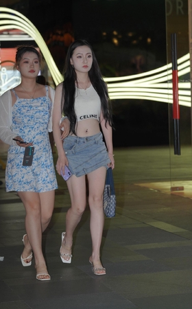 好白啊