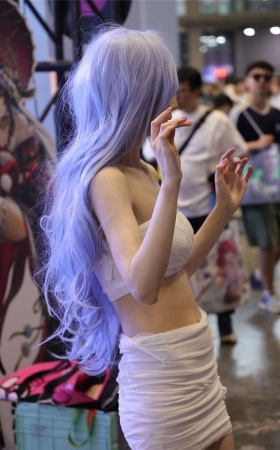 白色套装裙