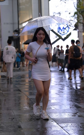 雨中的魅力白 [17P]