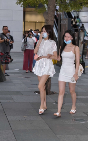 白色系姐妹