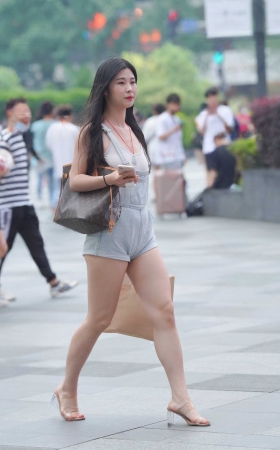 肉肉可爱 [22P]