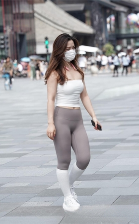 灰色紧身瑜伽裤美女MJ1000[800M]