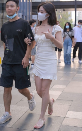美腿女友 [17P]