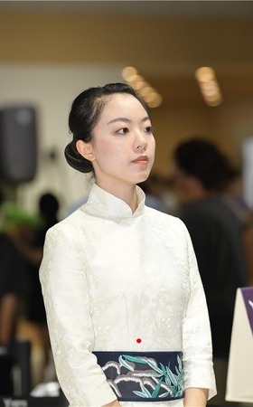 礼仪小姐(31P)