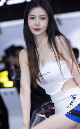 白净美人桃桃吖(178P)