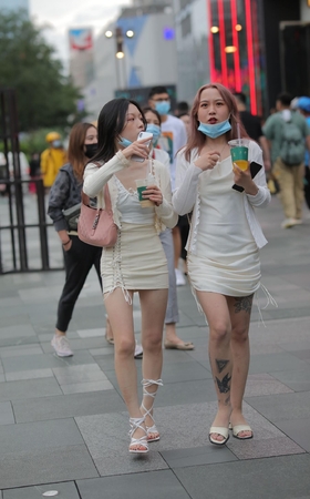 好白啊