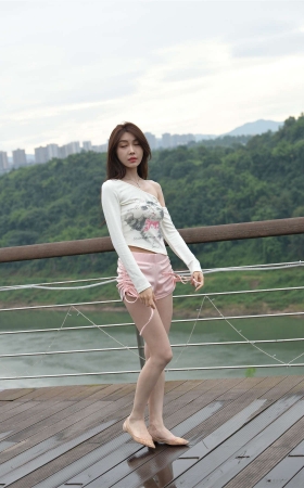 粉白青春美