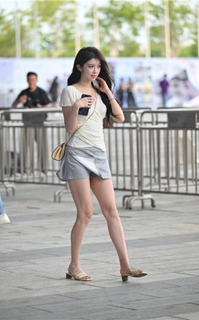下班了的小美女(175P)